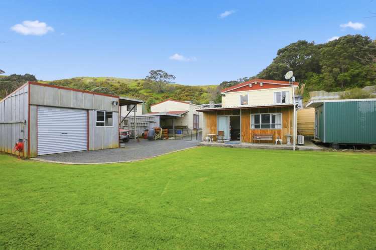 210 Cooper Drive Kawhia_21