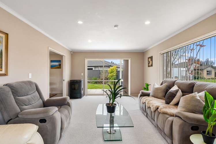 8 Cape Place Poraiti_8