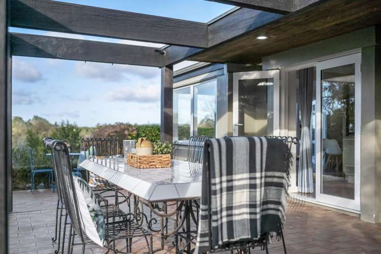 281 Point View Drive East Tamaki Heights_17