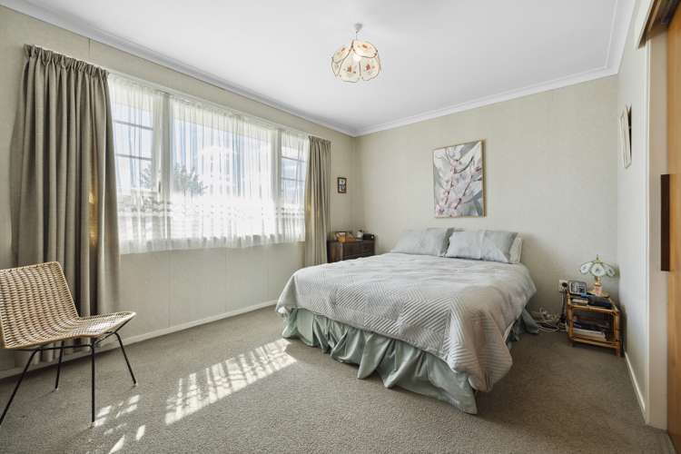 22 Ridge Street Otumoetai_12