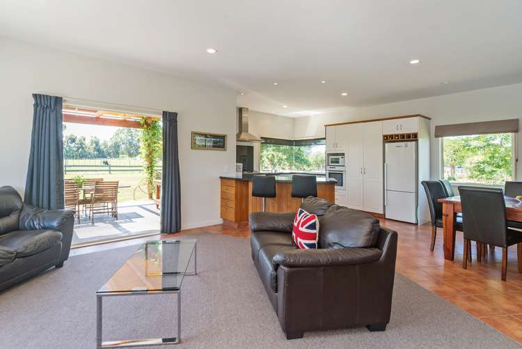 17 Southey Road Opaki_11