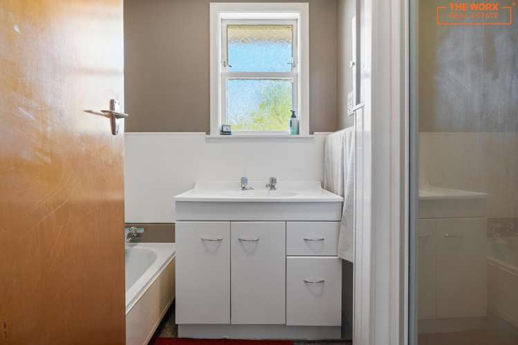 72 Muir Avenue Mangere Bridge_8