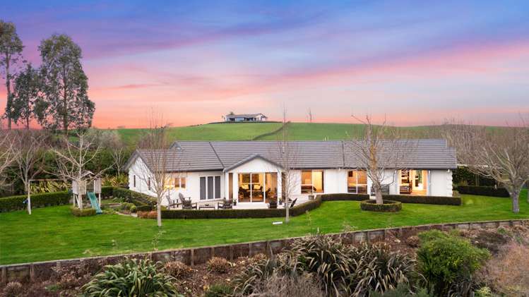 2/234 Gillard Road Ngahinapouri_27