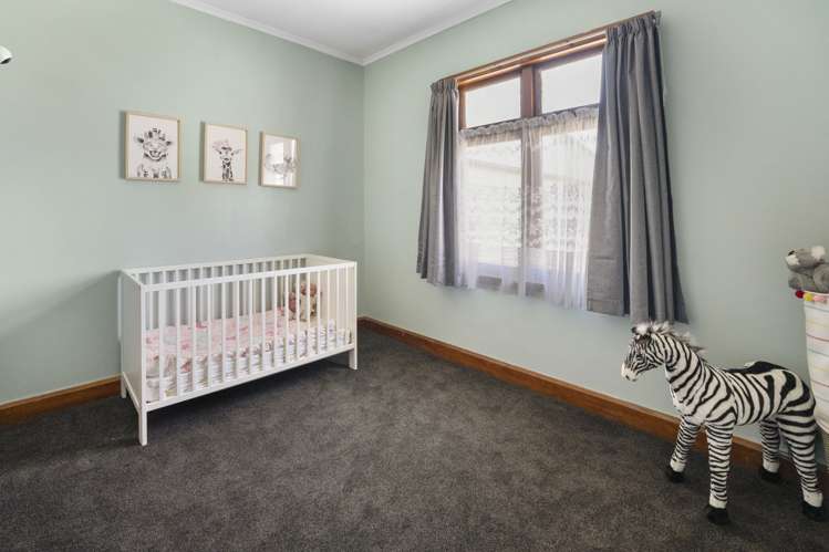 66 Aldinga Avenue Stoke_12