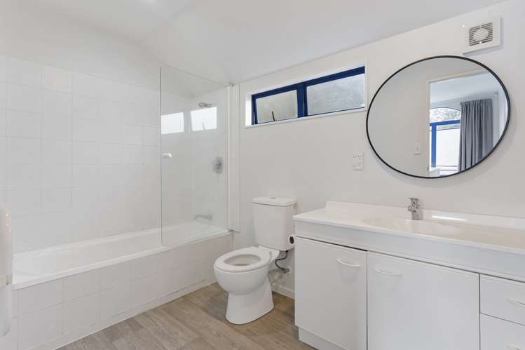 2/215 Main Highway Ellerslie_11