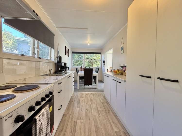 215 West Parkdale Street Tokoroa_2