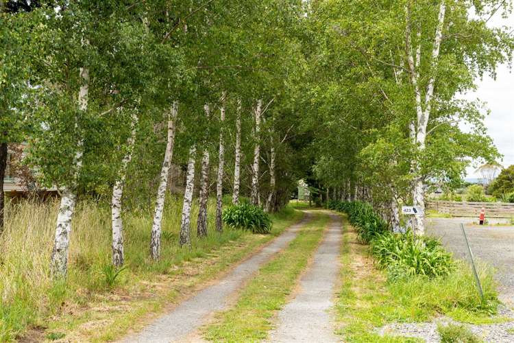 423 High Street South Carterton_1