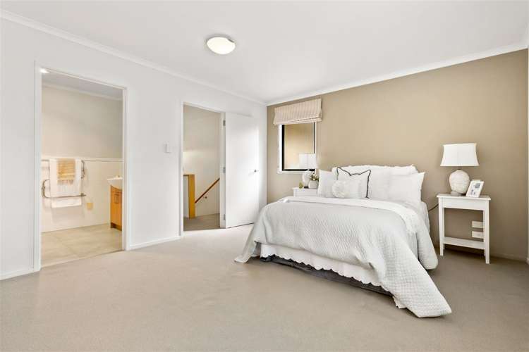 42 Greenbough Lane Greenhithe_8