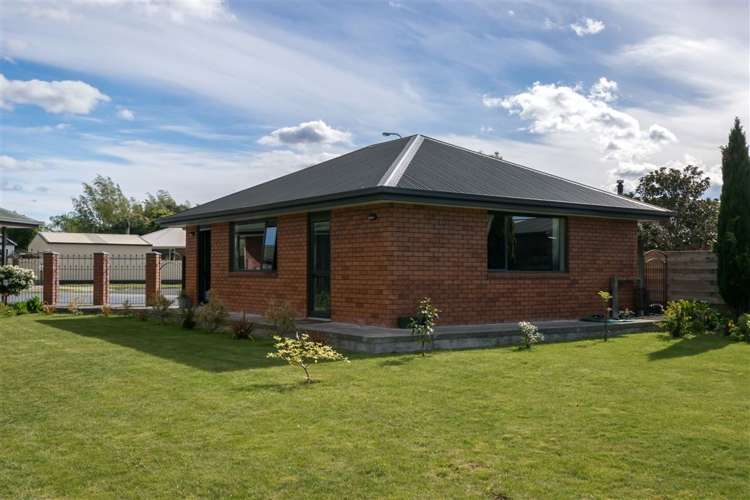 17 Temple Mews Renwick_24