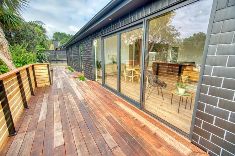 61 Ashley Drive Paroa_27