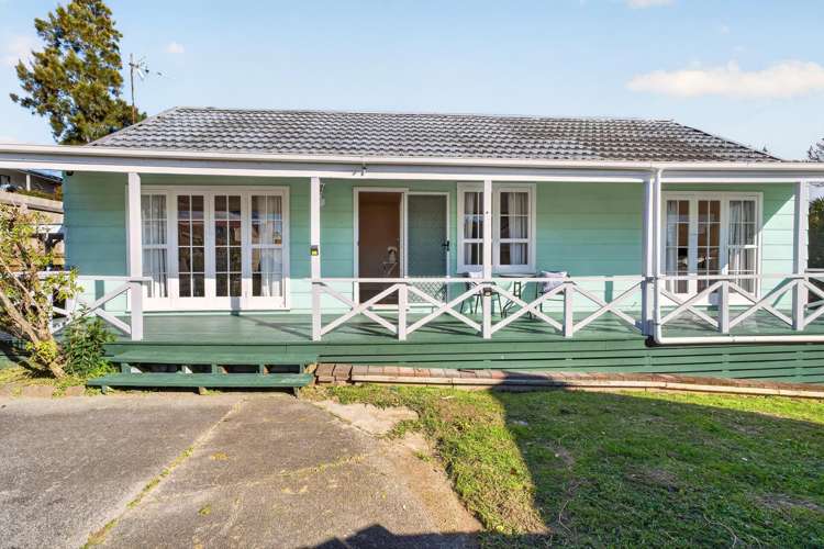 2/35A Woodglen Road_0