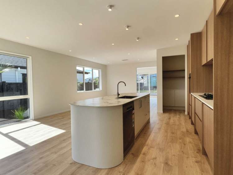 45 Tipu Crescent Milldale_4