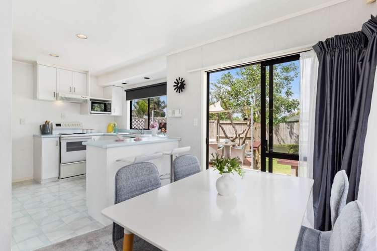 2/67 Howe Street Howick_6