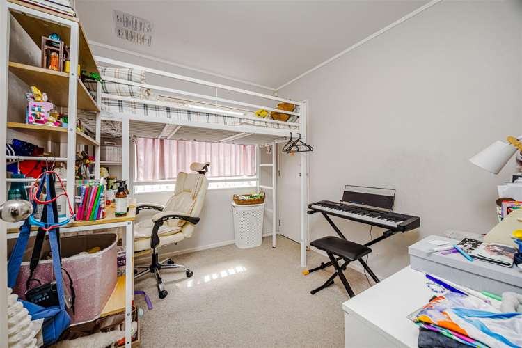 4 Ksenia Drive Flat Bush_9