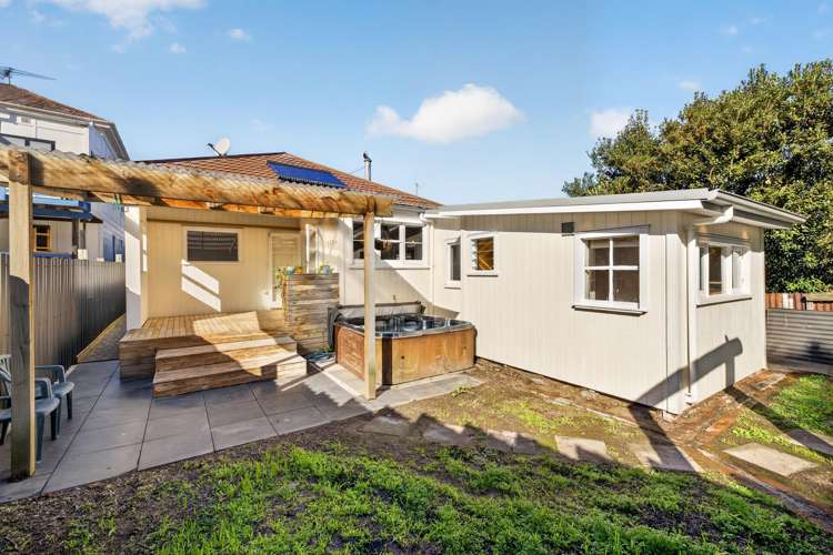 67 Canterbury Street Lyttelton_15