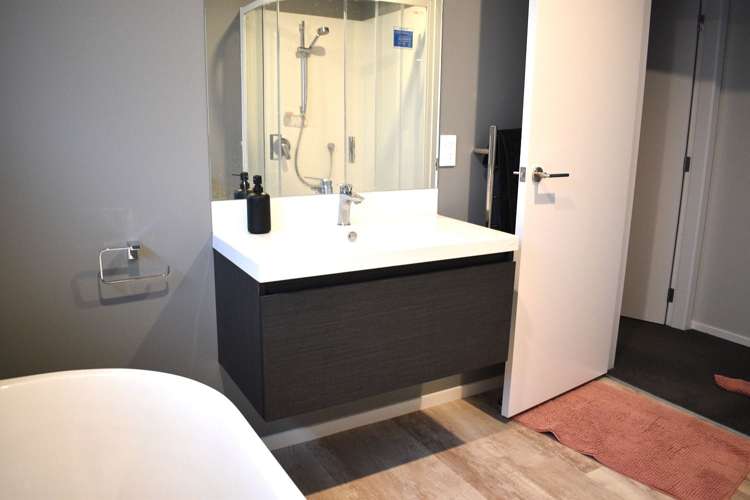 25 Te Ara o Roimata Wainuiomata_11