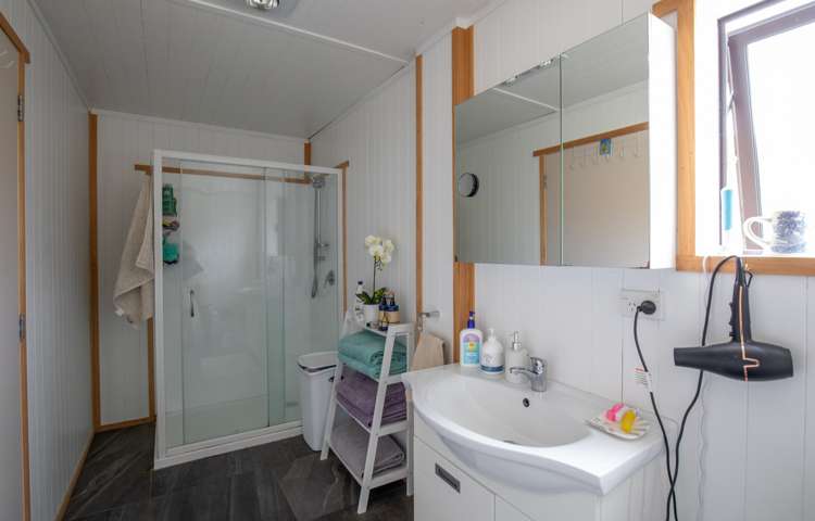 326 Golden Road Alexandra_17