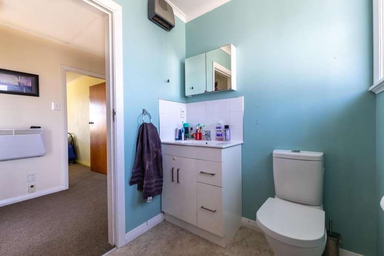 12 Aberdeen Avenue Takaro_13