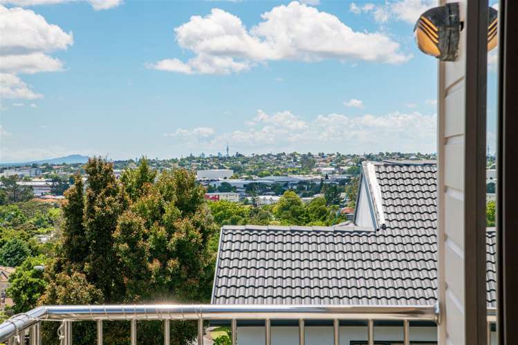 76 San Valentino Drive Henderson_6