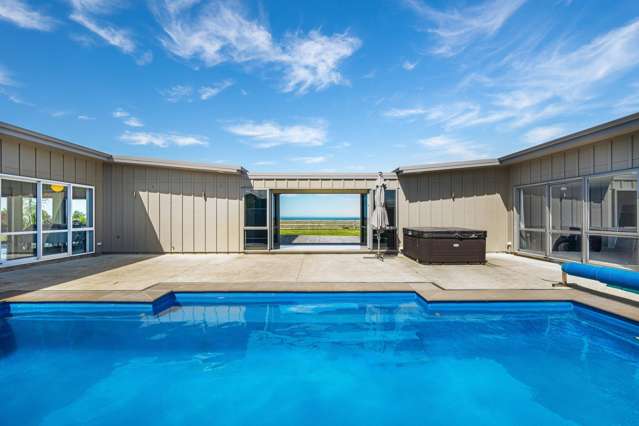 18 Shoreline Place Rarangi_2