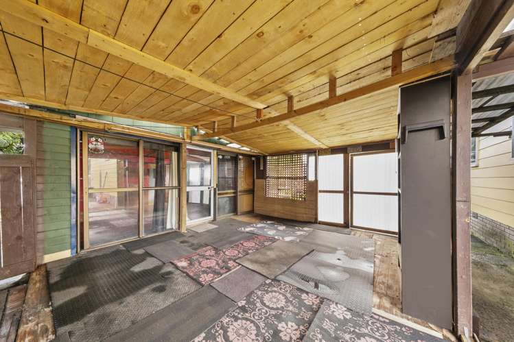 54 Sikkim Crescent Clover Park_24