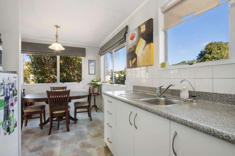 2 Adela Stewart Drive Athenree_7