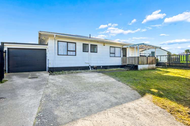 1/6 Hatherly Place Clendon Park_12