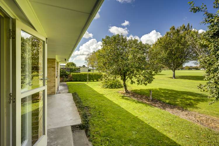 410 Hart Drive Frimley_11