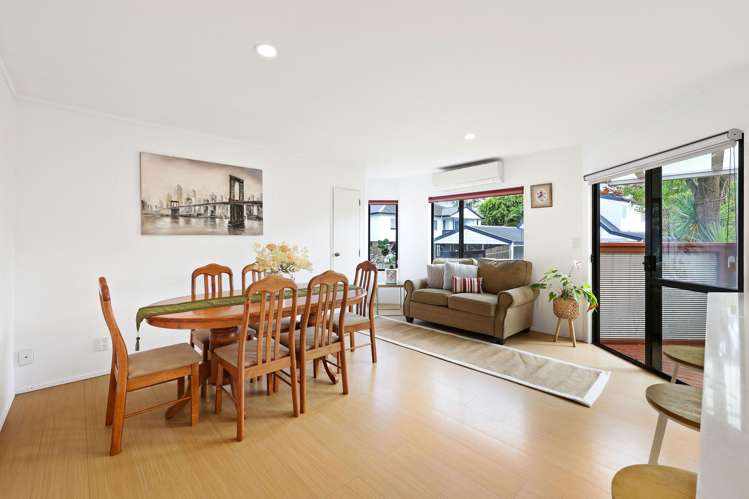 2/57 Howe Street Howick_10