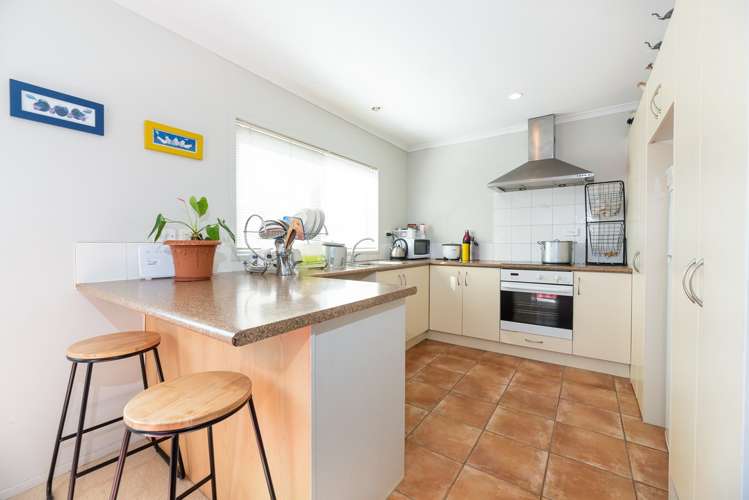 6 Tussock Avenue Mangere_5