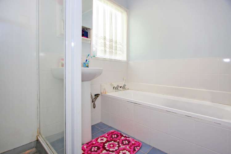 3 Banyan Drive Totara Heights_4