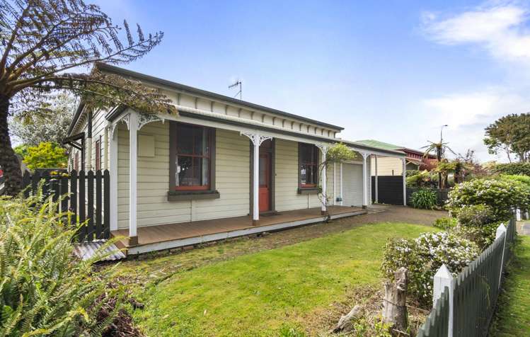 127 Linton Street West End_20