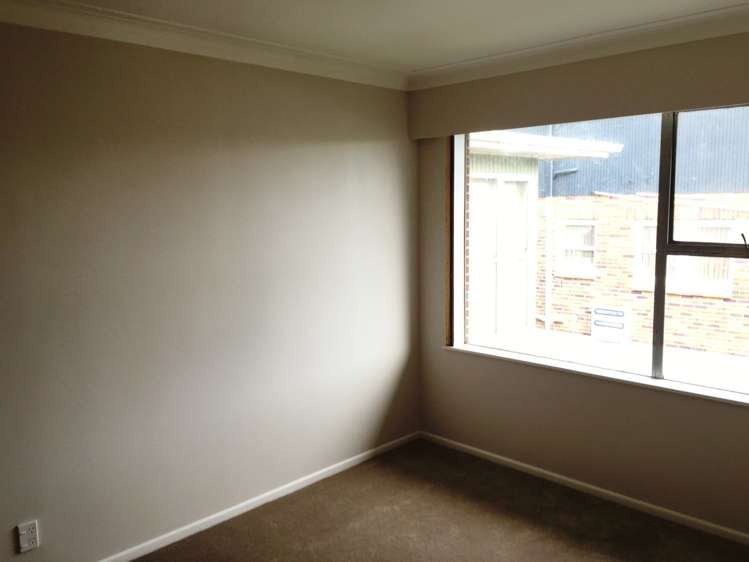 2/29 Clonbern Road Remuera_3