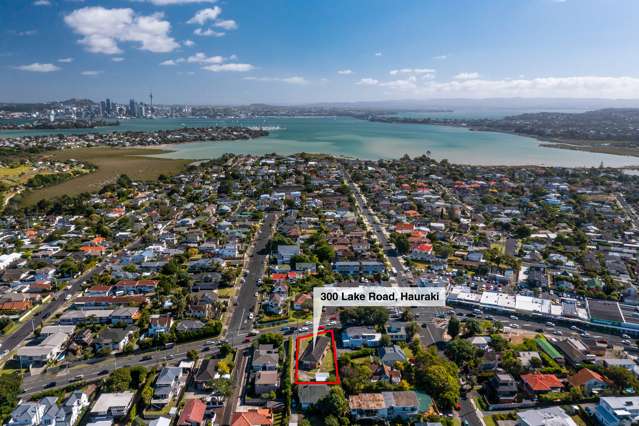 1-3/300 Lake Road Hauraki_2