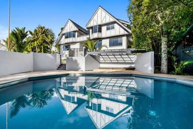 15 Fern Glen Road South_1