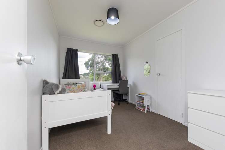 21 Seakens Way Glen Eden_12