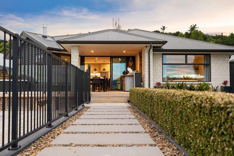 160 Lakes Boulevard Pyes Pa_29