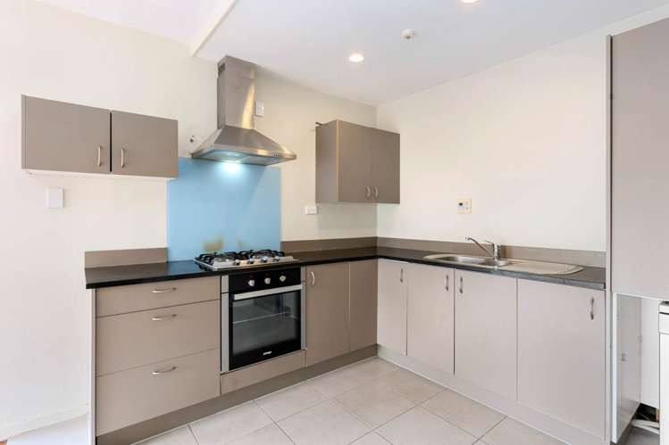 4 Winscombe Street Belmont_6