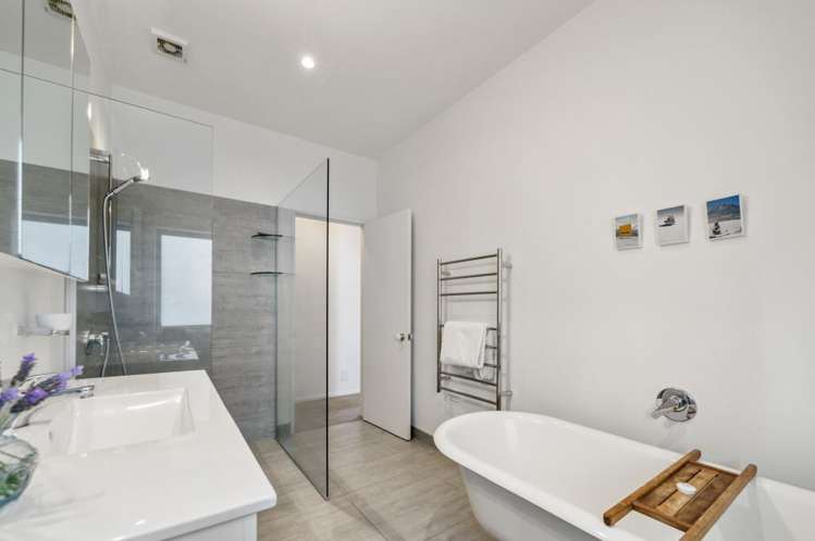 2b Church Street Devonport_12