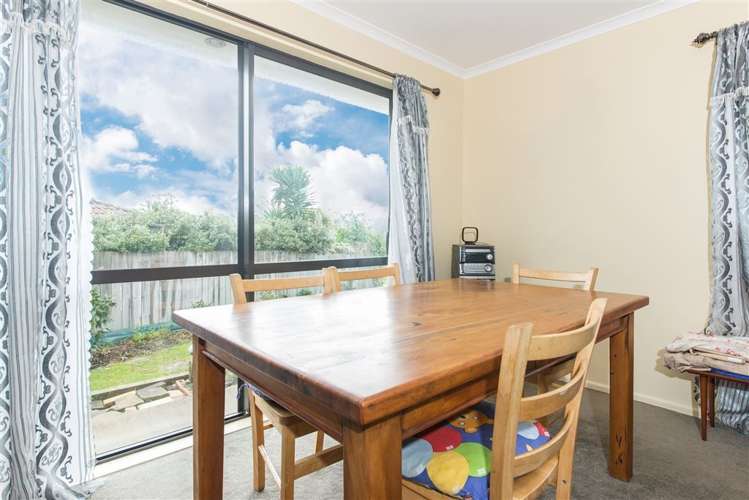 5 Jever Place Massey_6