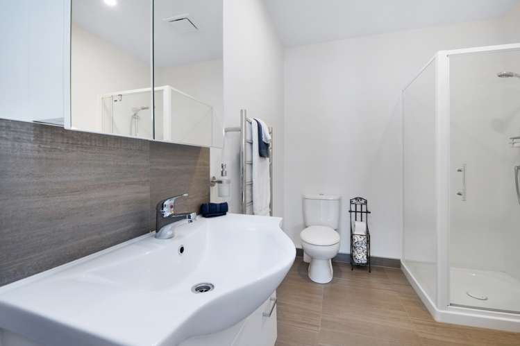 25/45 Karepiro Drive Stanmore Bay_8