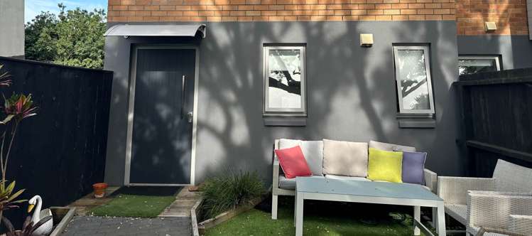 8a/5 Glen Road Browns Bay_13