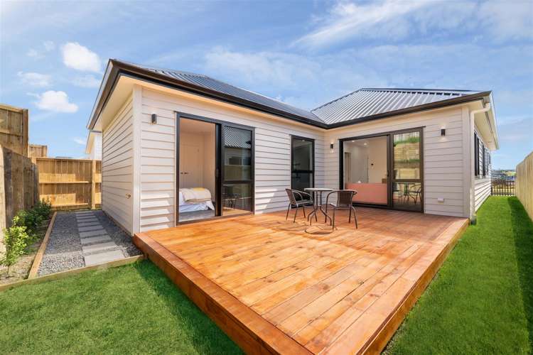 17 Whakairo Crescent_0