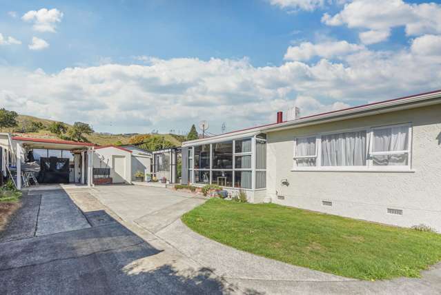 Effortless Living In A Location You Will Love!