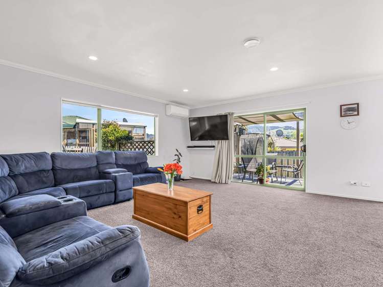17 Barry Road Waihi_10