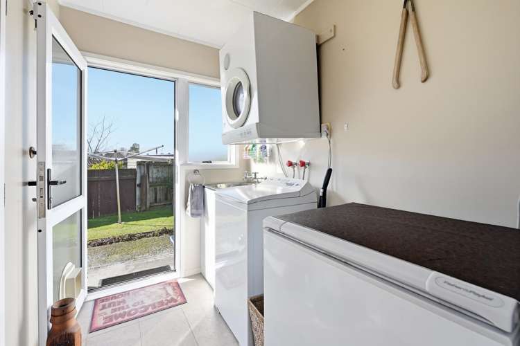 5 Perkins Street Pukehangi_14