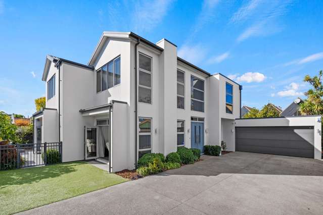 High-Spec Merivale Home with Designer Kitchen