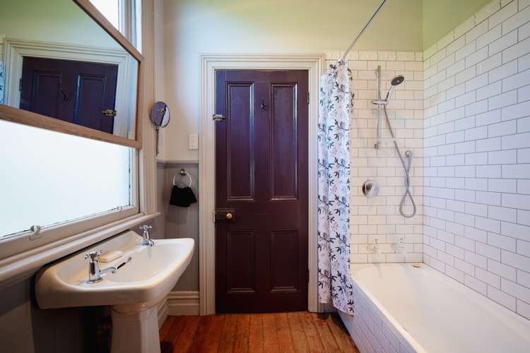 7 South Road Kensington_13