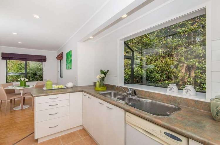 9 Metric Place Te Atatu South_13