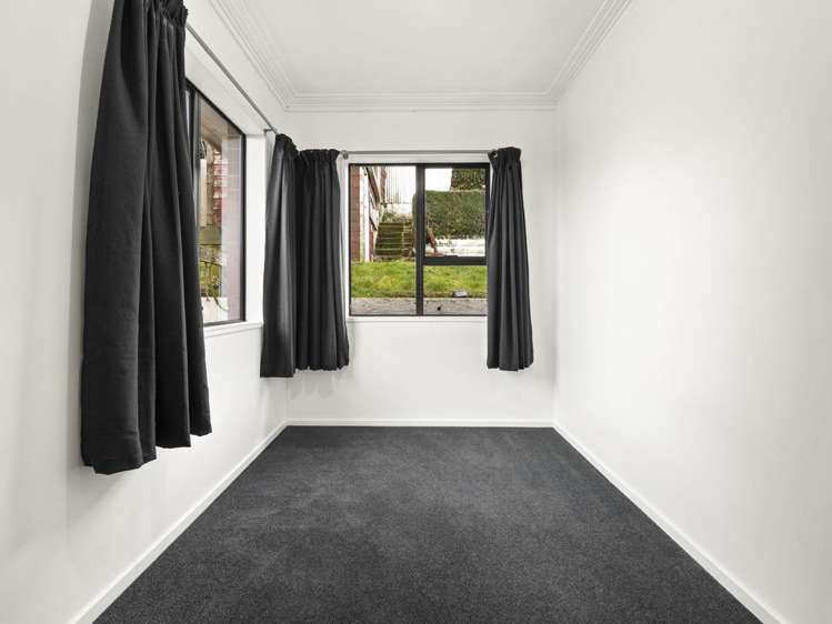 44 Waldron Crescent Green Island_12